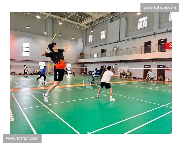 惊鸿一瞥！奥运冠军赛场神级操作，羽毛球集锦让你大饱眼福